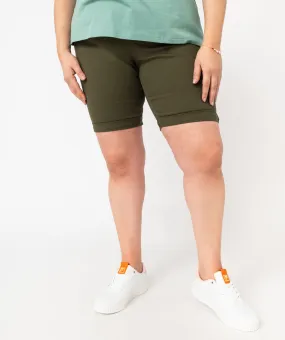 bermuda femme grande taille a revers en coton stretch vert shorts