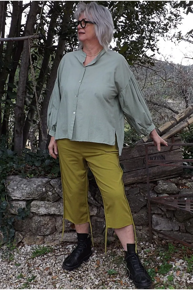 Chemise oversize femme grande taille eucalyptus manche longue.