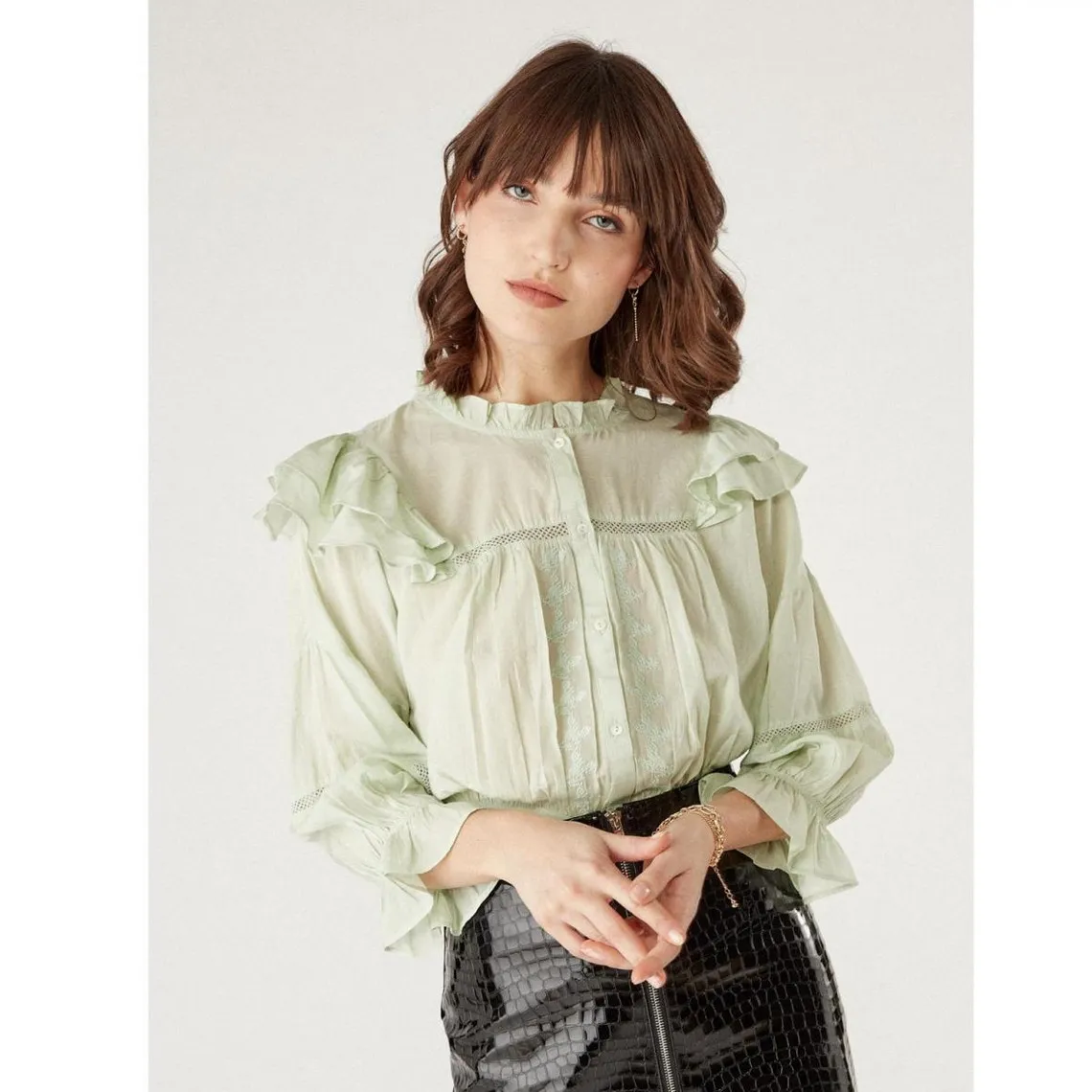 Chemise plissée détails dentelle vert en viscose | 3 Suisses