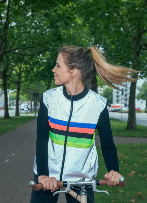 Gilet réfléchissant Darkchamp -GoFluo | JE SUIS À VÉLO