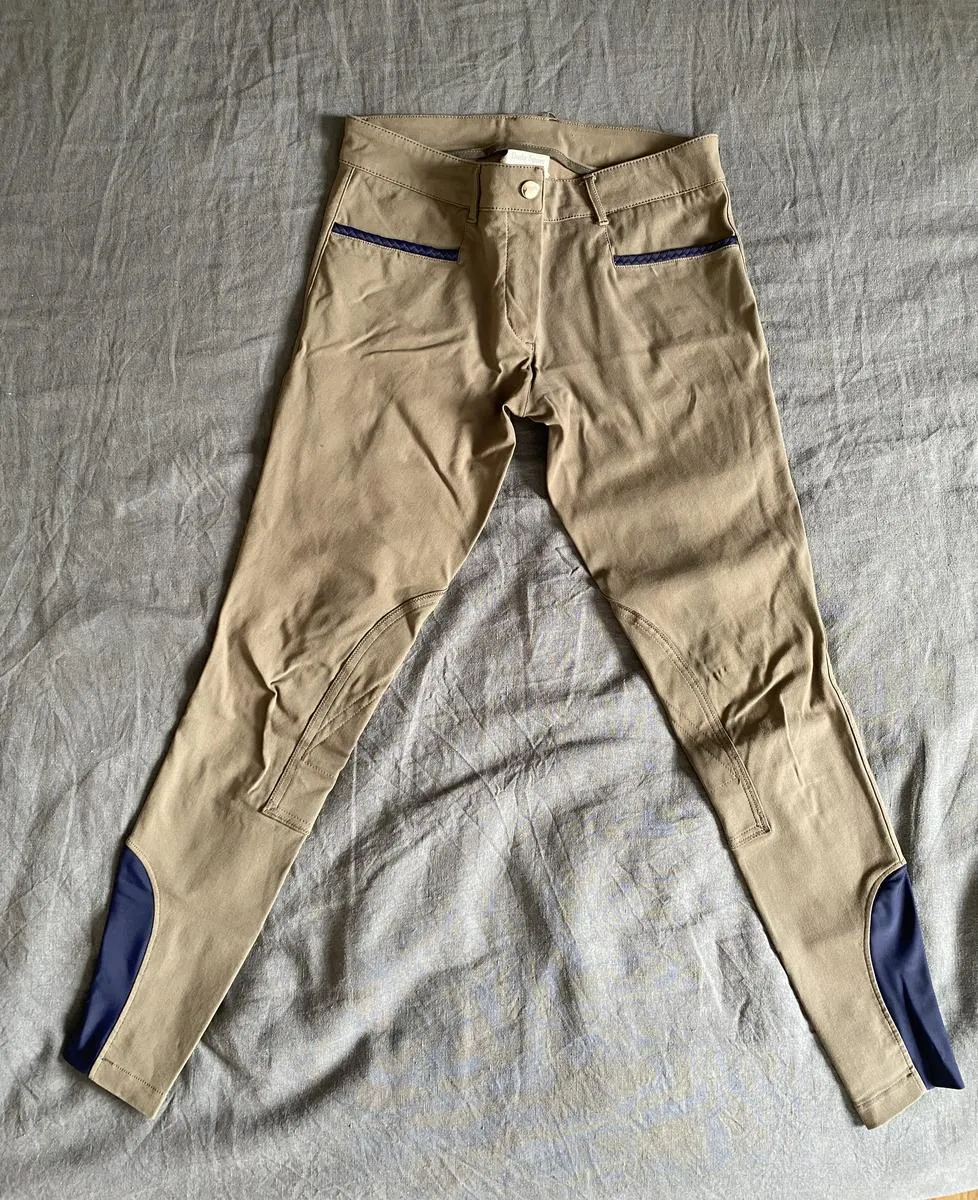 Pantalon kaki et bleu marine