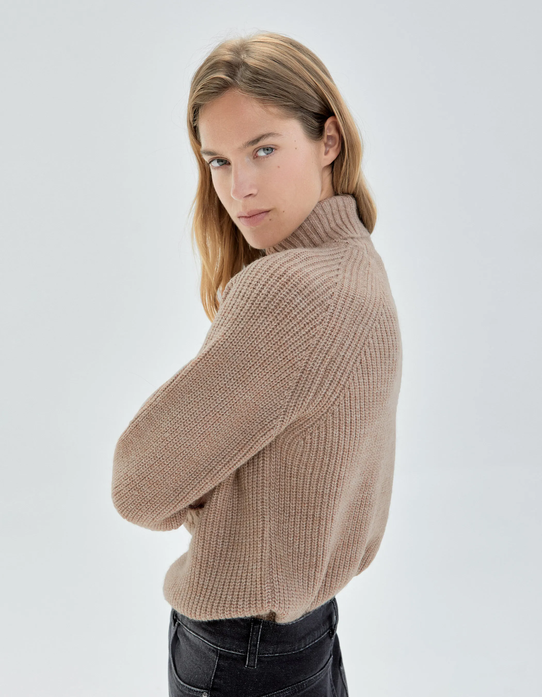 Pure Edition-Pull beige tricot avec chaînes Femme