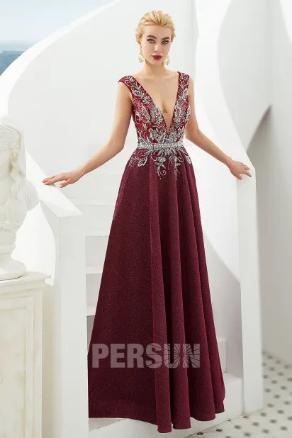 Robe de soirée 2020 sexy bordeaux col v embelli de strass - Robedesoireelongue.fr