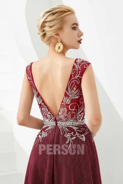 Robe de soirée 2020 sexy bordeaux col v embelli de strass - Robedesoireelongue.fr