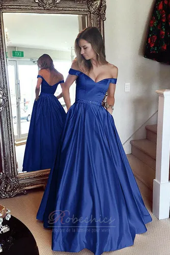 Robe de Soirée aligne Épaule Dégagée Satin Formelle À la masse Haut Bas