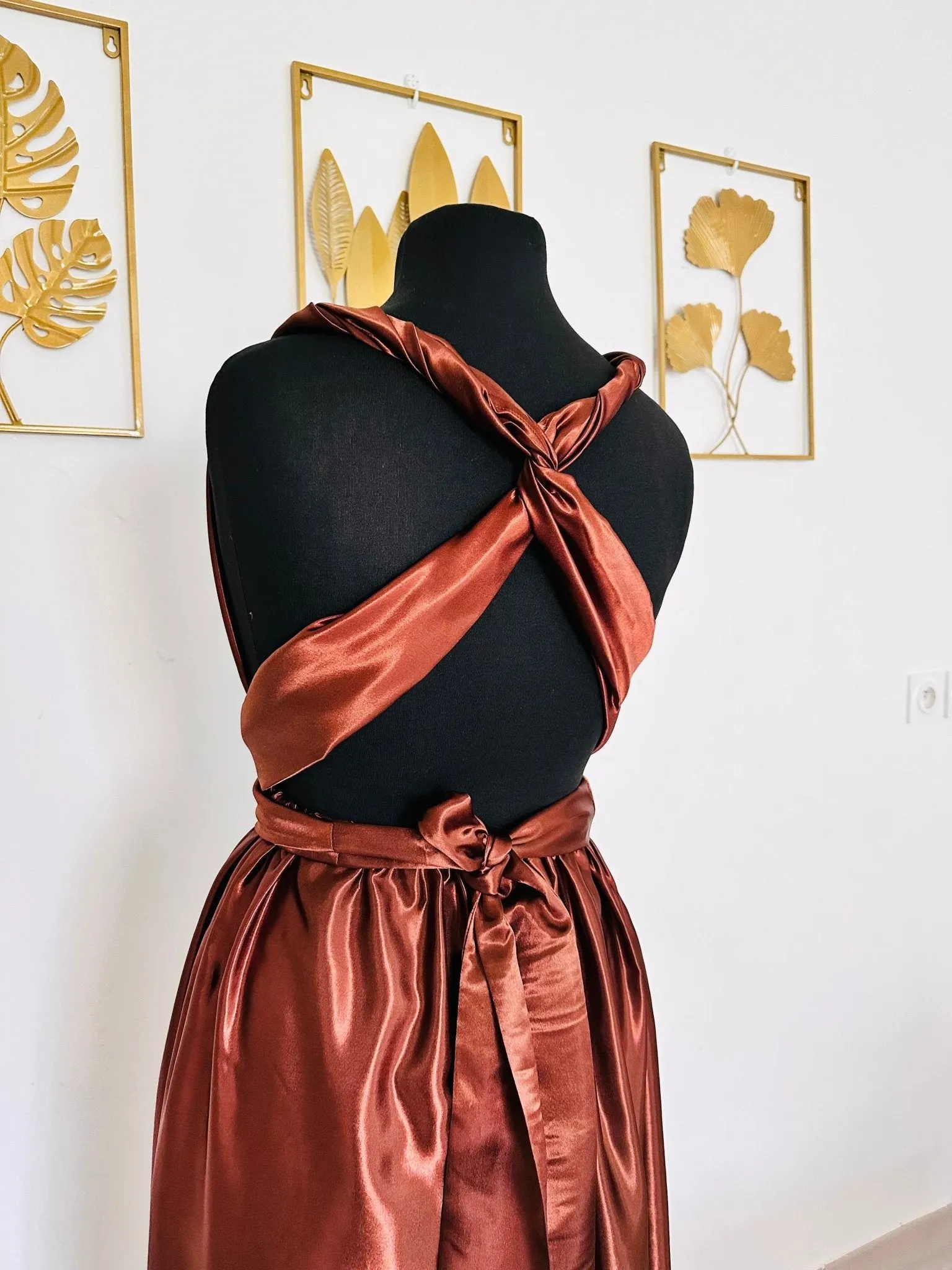 Robe en satin Marron cuivrée