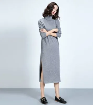 Robe longue à col roulé avec fente côté tendance hiver