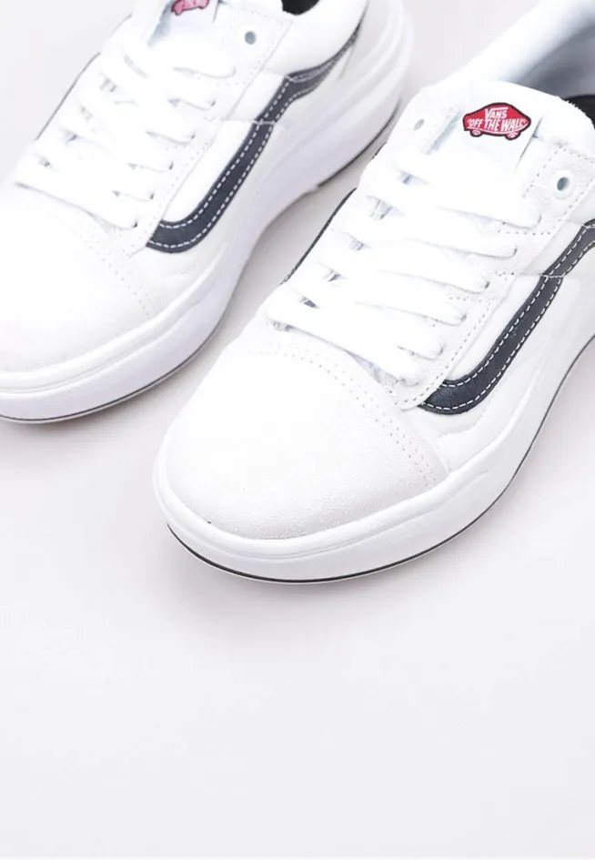 UA Old Skool Overt  Vans BASKETS À PLATEFORME