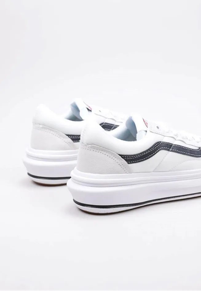 UA Old Skool Overt  Vans BASKETS À PLATEFORME